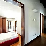 فيلة La Casa Dei Sette Nani *